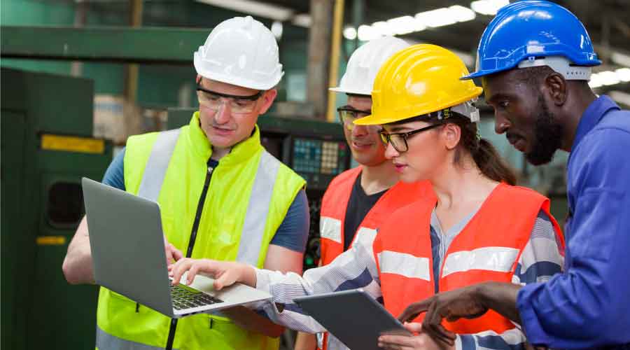 Applying safety in the work environment, according to OSHA